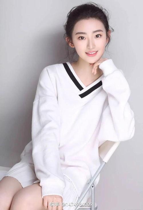 杨雨丝袜照,性感女神的诱惑瞬间